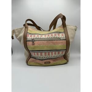 Relic Penelope Giraffe Tote